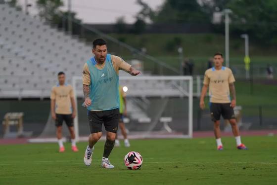 Messi practicing on Fairfax Campus